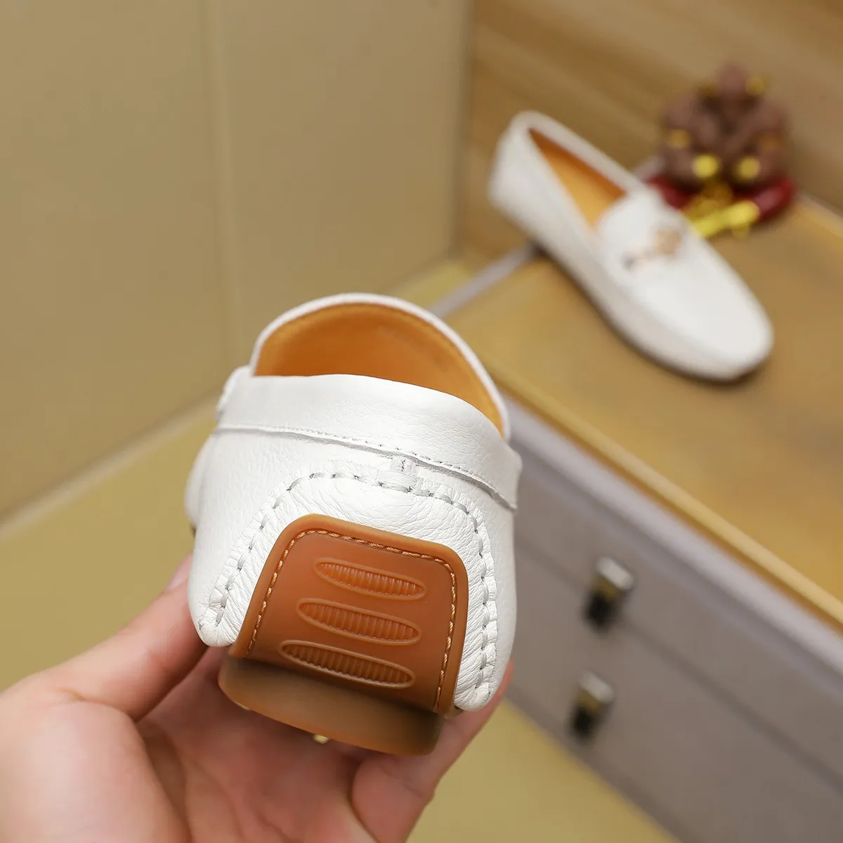 Men's shoes💰380💰🕷🕷️【 GUCCI 】Gucci's best-selling trendy men's casual slip-on shoes 🇨🇳Official website original 1:1 mold 💯Original quality, fine workmanship ☘Fashionable and versatile, perfect shape, comfortable on the feet 🍓Trendy men's recommended model, imported cowhide on the top layer 🎋High-quality pigskin lining, rubber wear-resistant and non-slip outsole, high-end atmosphere, worth owning 🍉Optional 38-44